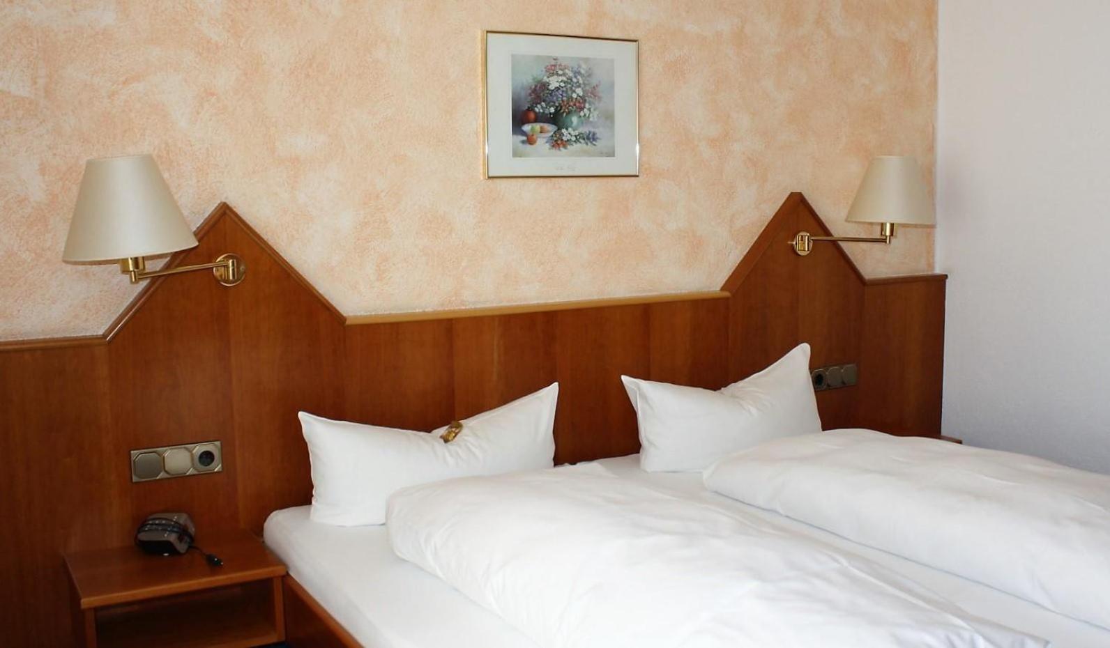 Hotel Schoene Aussicht Giessen Ngoại thất bức ảnh