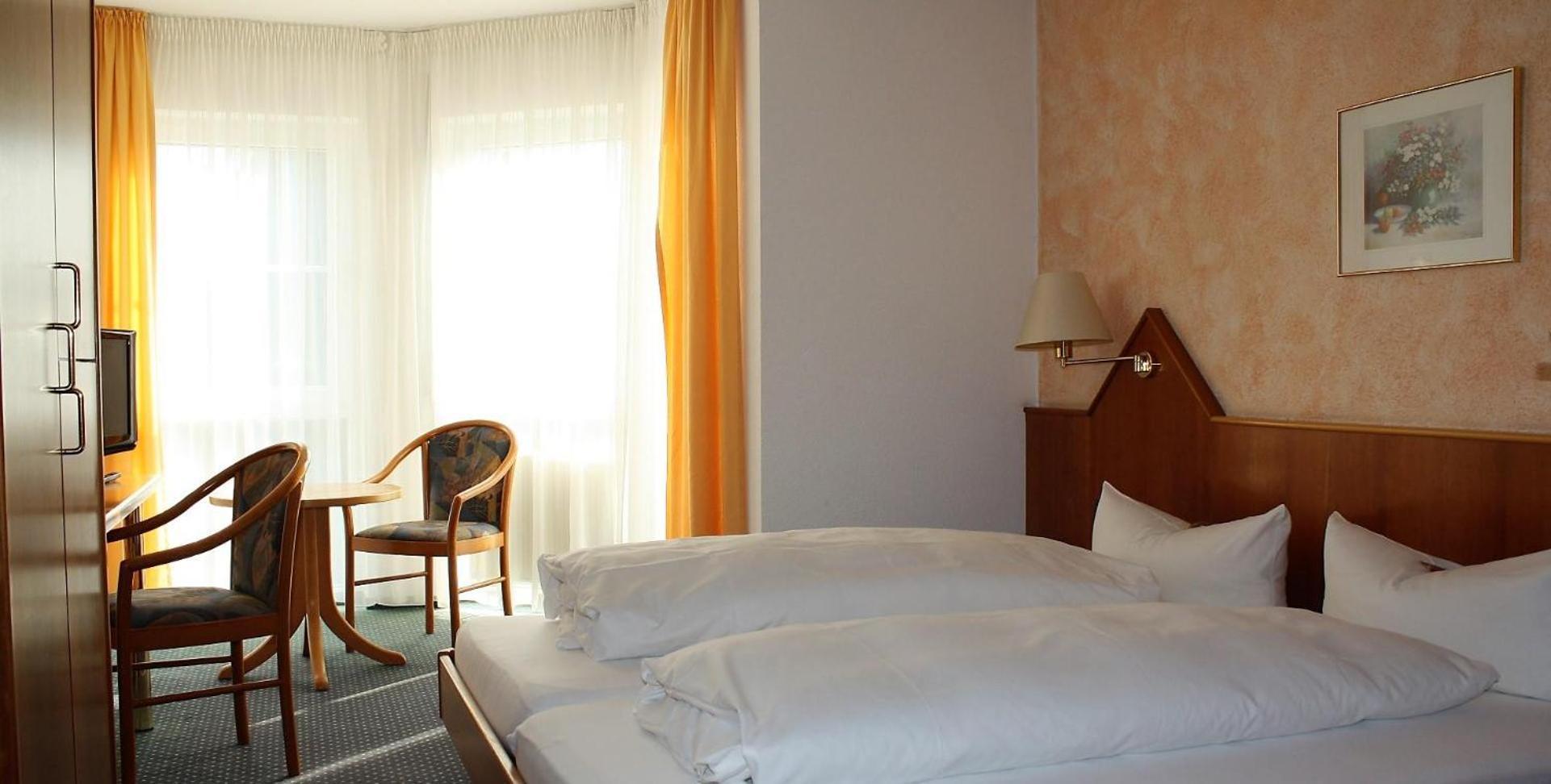Hotel Schoene Aussicht Giessen Ngoại thất bức ảnh