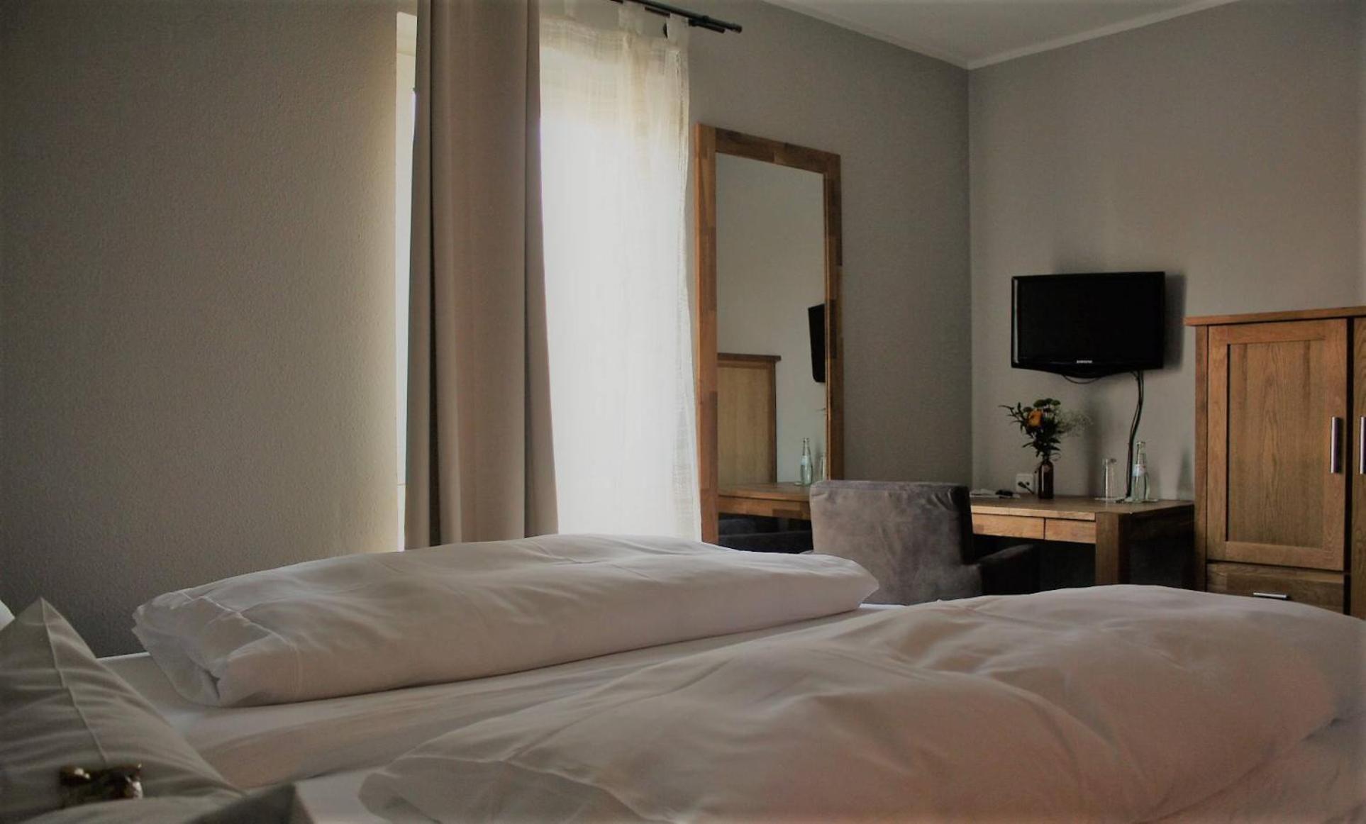 Hotel Schoene Aussicht Giessen Ngoại thất bức ảnh